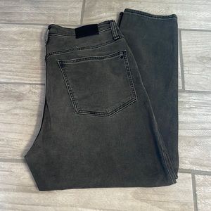 Size 30 black madewell mom jean